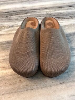 CUSHIONAIRE KNIT SLIDES WITH LEATHER INSOLES